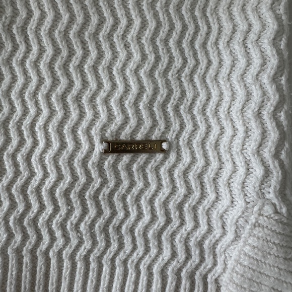 Carreli - Cream V-Neck Long Sleeves Knit - Picture 2 of 8